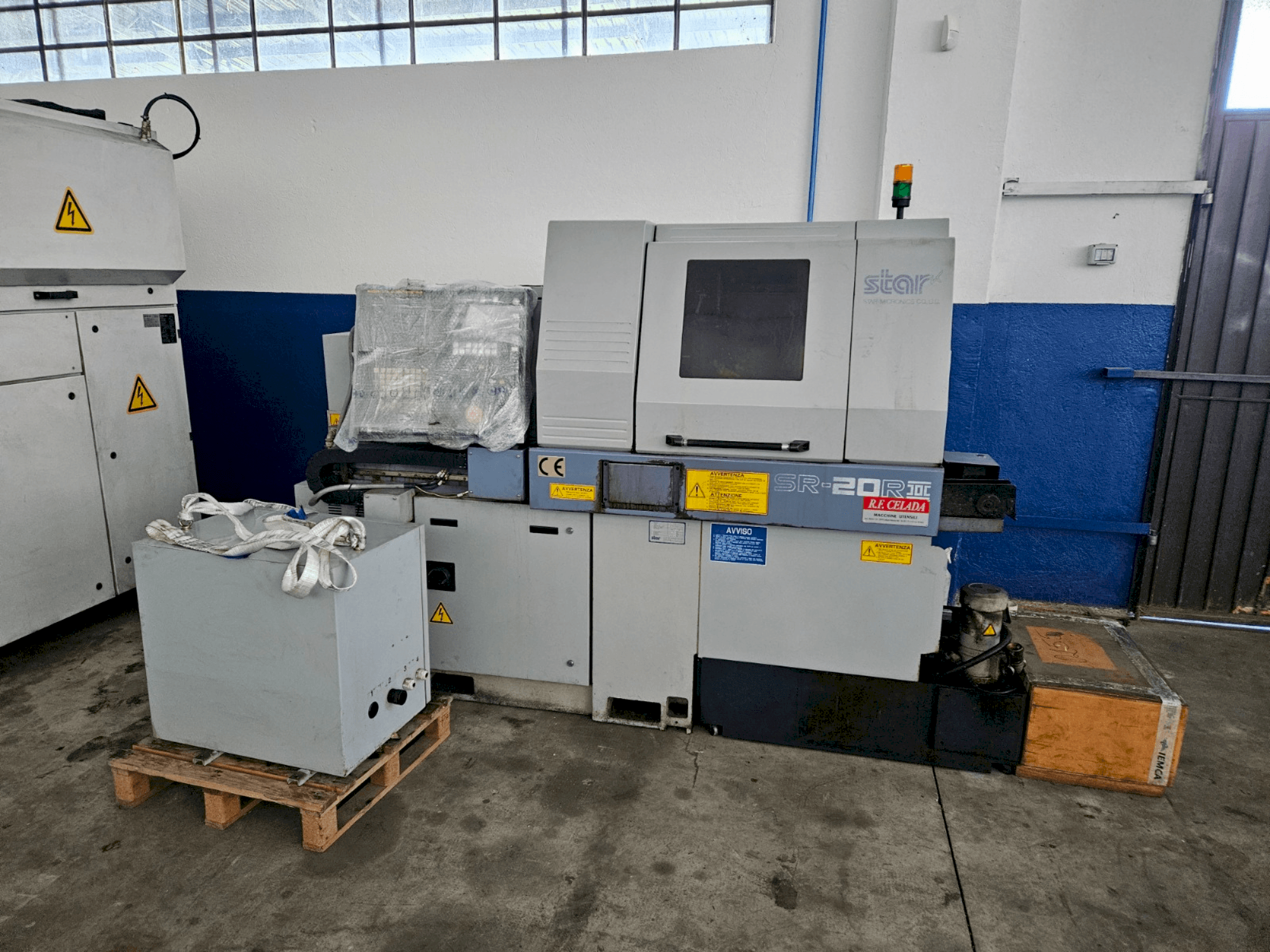 Frontansicht der STAR MICRONICS SR 20R II  Maschine