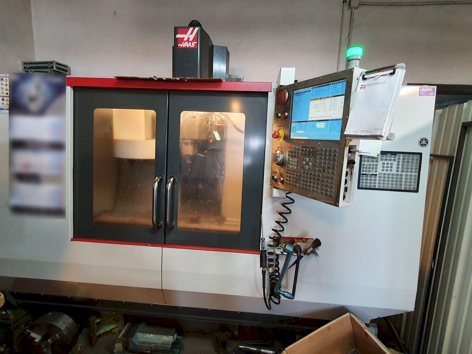 Frontansicht der HAAS TM-2P  Maschine