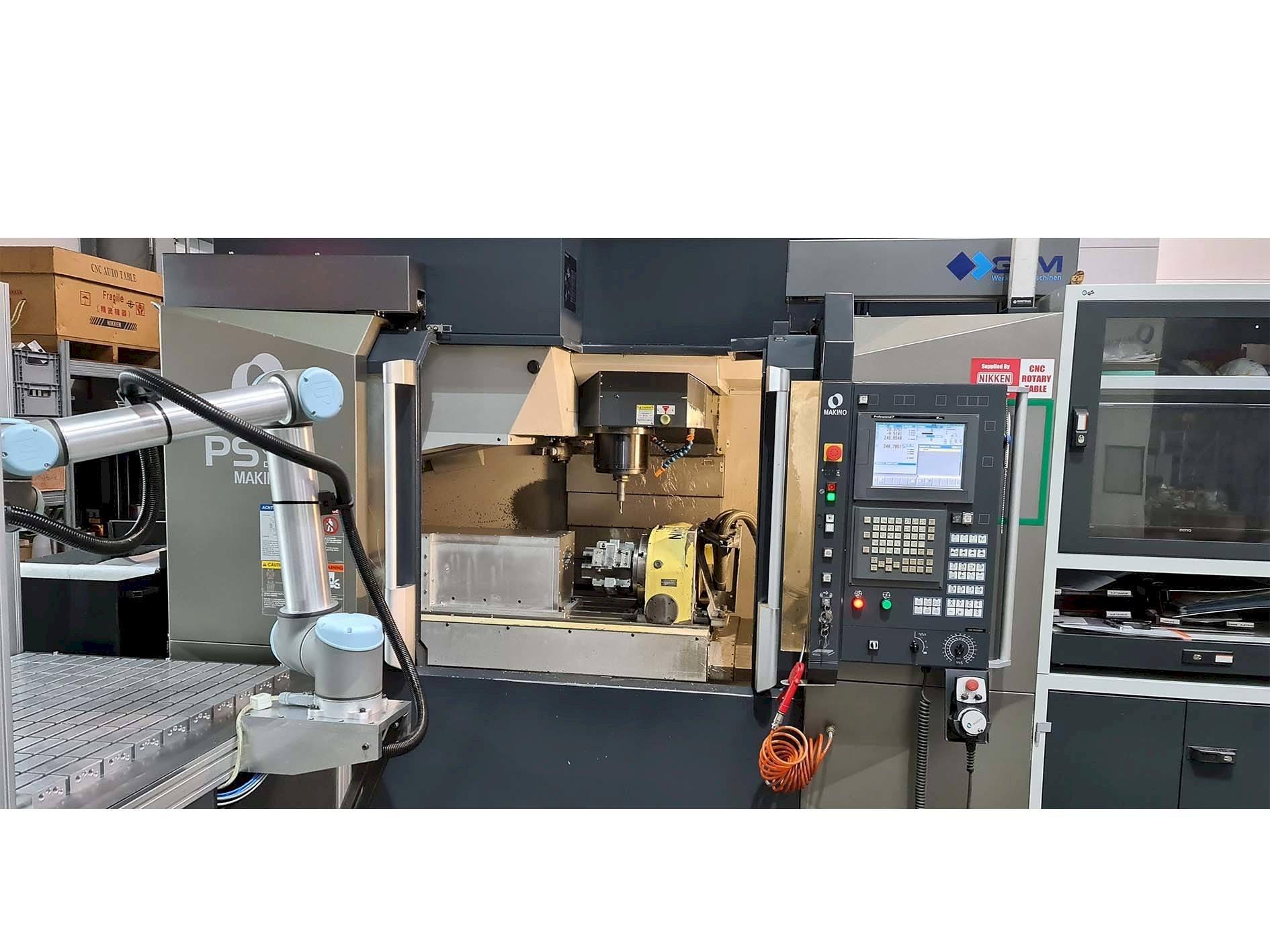 Frontansicht der Makino PS95  Maschine