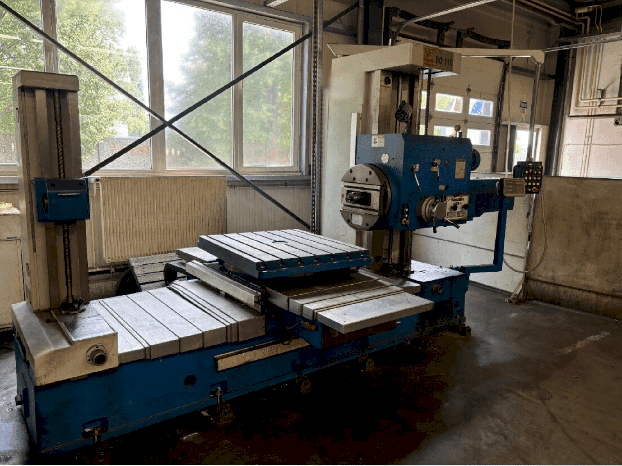 Frontansicht der KNUTH BO 110  Maschine