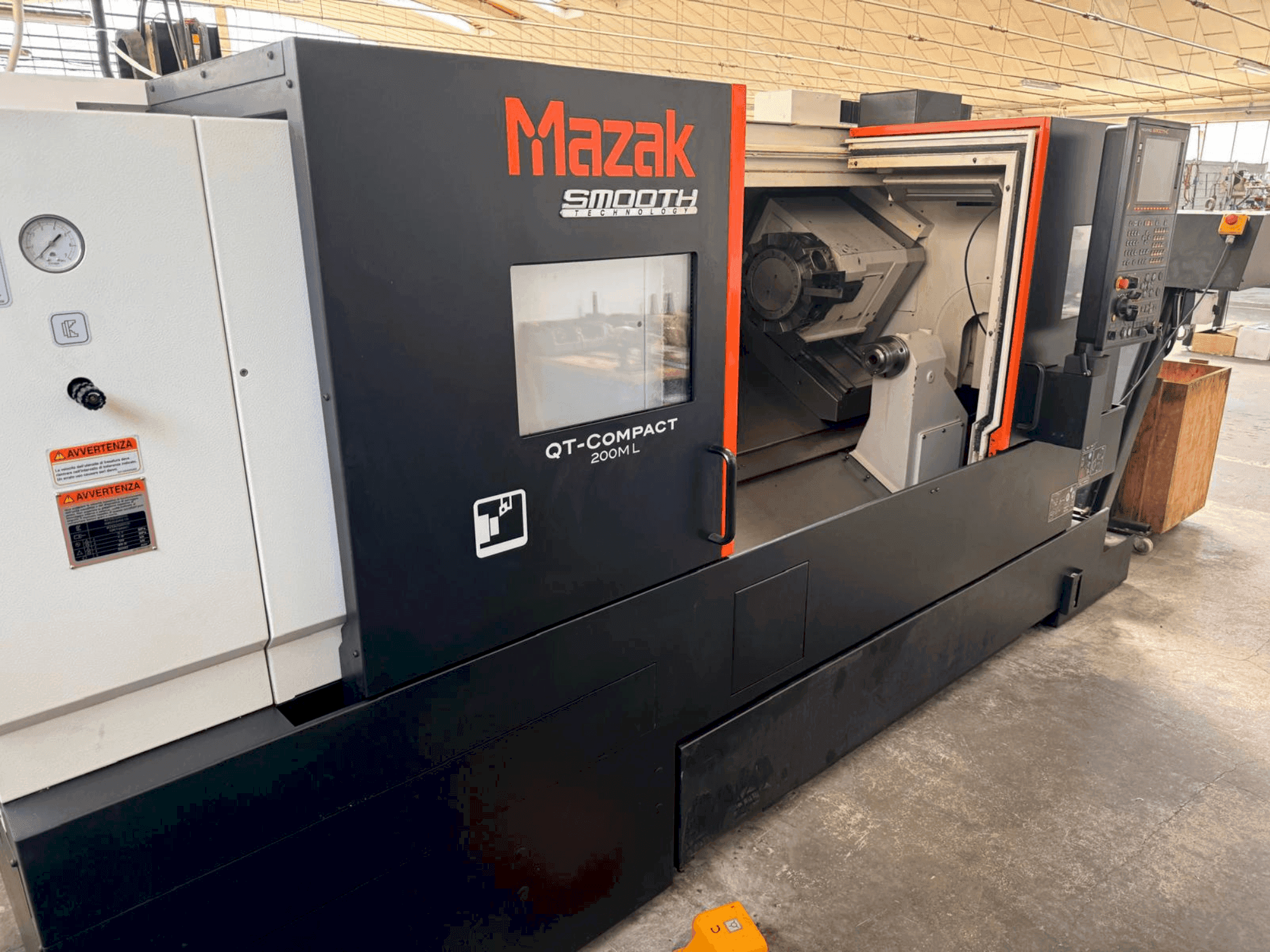 Frontansicht der Mazak QT COMPACTG 200ML  Maschine