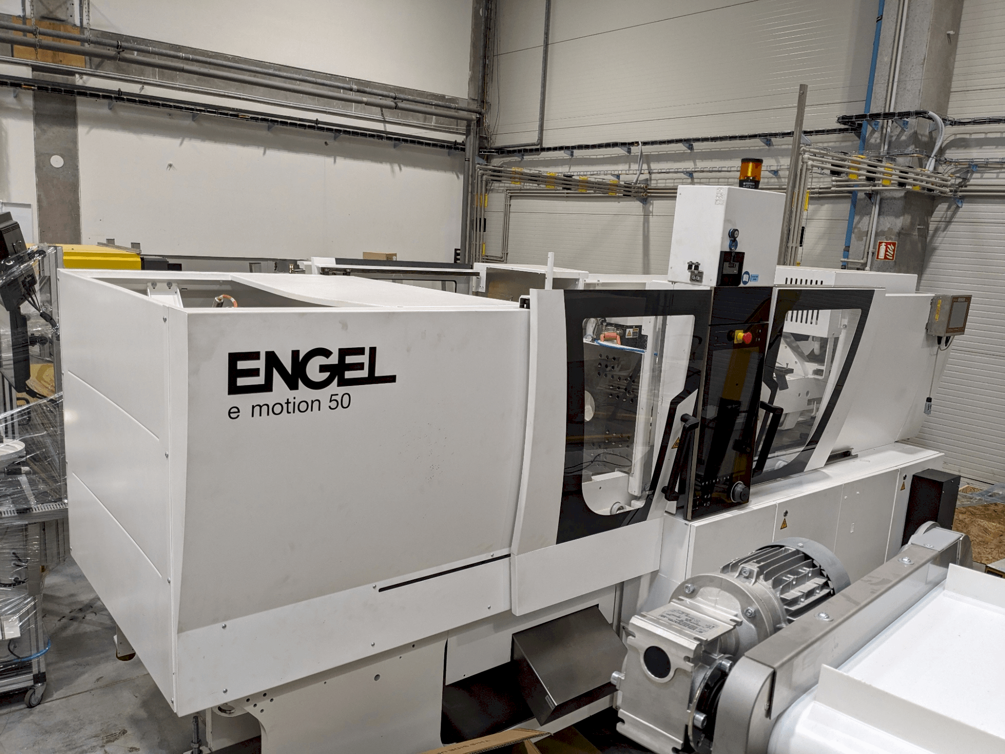 Frontansicht der Engel e-motion 170/50 TL  Maschine