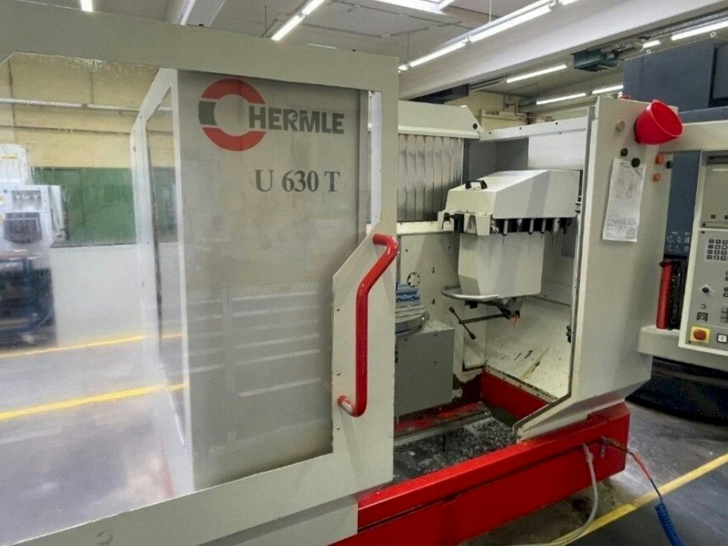 Frontansicht der HERMLE U630T  Maschine
