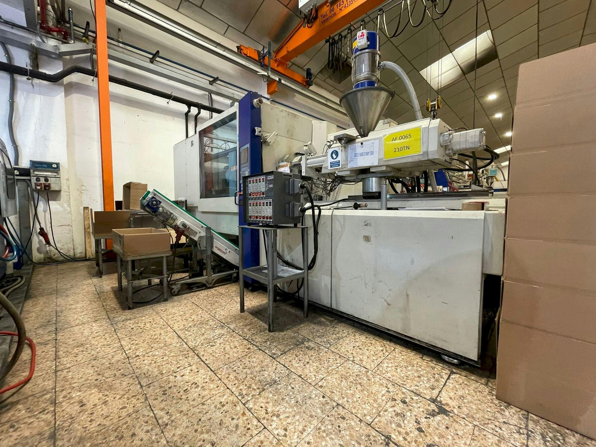 Rechte Seitenansicht der Battenfeld HM 210/1000 S  Maschine