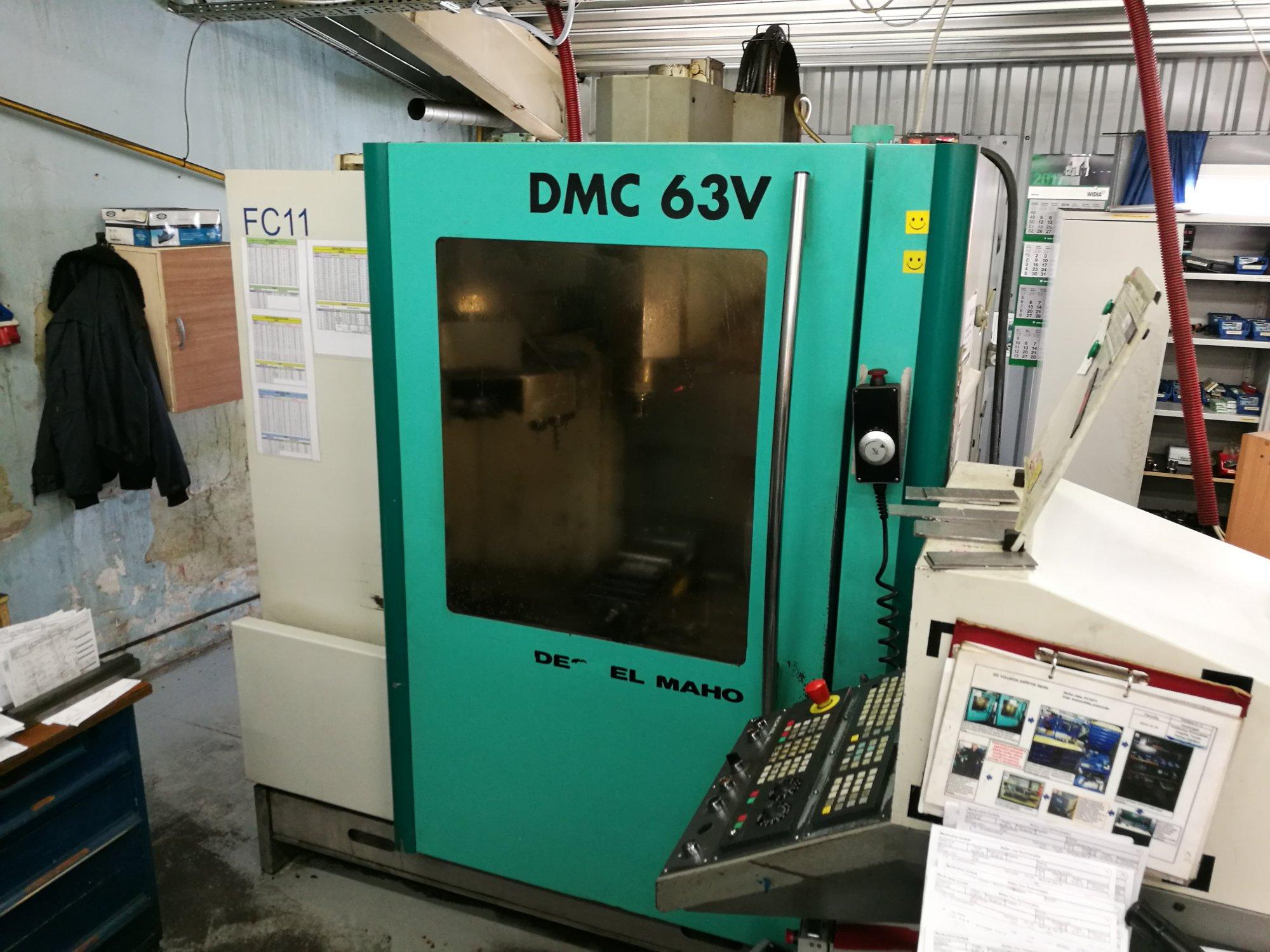 Rechte Ansicht der Deckel Maho Gildemeister DMC 63 V Maschine