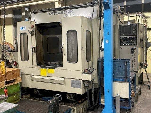 Frontansicht der Mitsui Seiki HT4A  Maschine