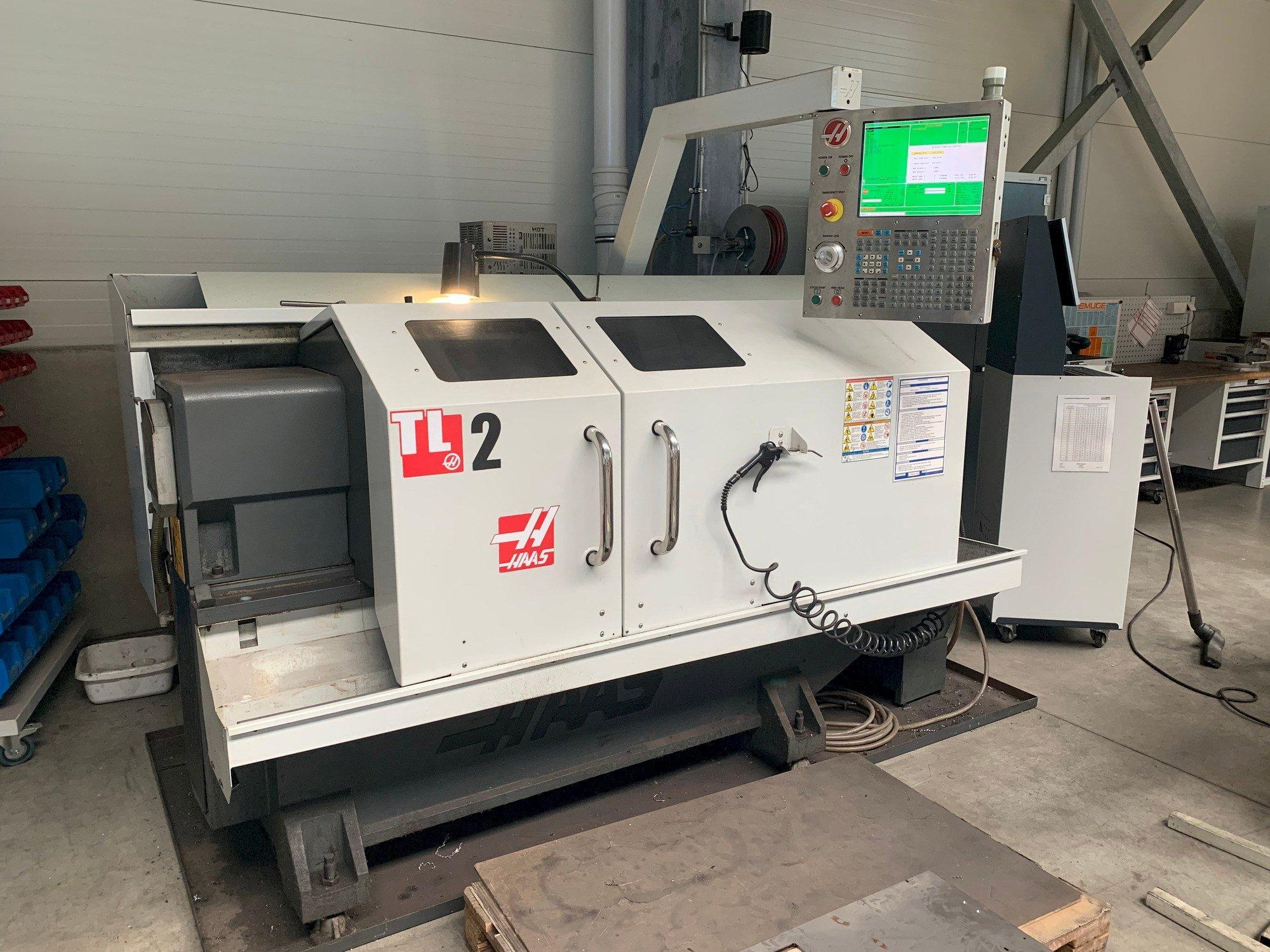 Frontansicht der HAAS Tl-2  Maschine