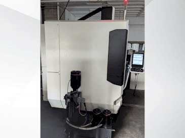 Frontansicht der DMG MORI CMX 50U  Maschine