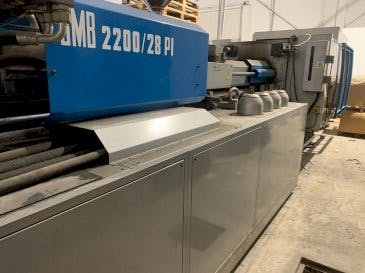 Frontansicht der BMB KW28PI-2200  Maschine