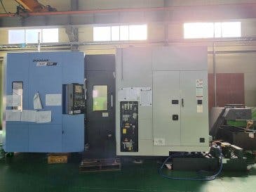 Frontansicht der Doosan NHP 6300  Maschine