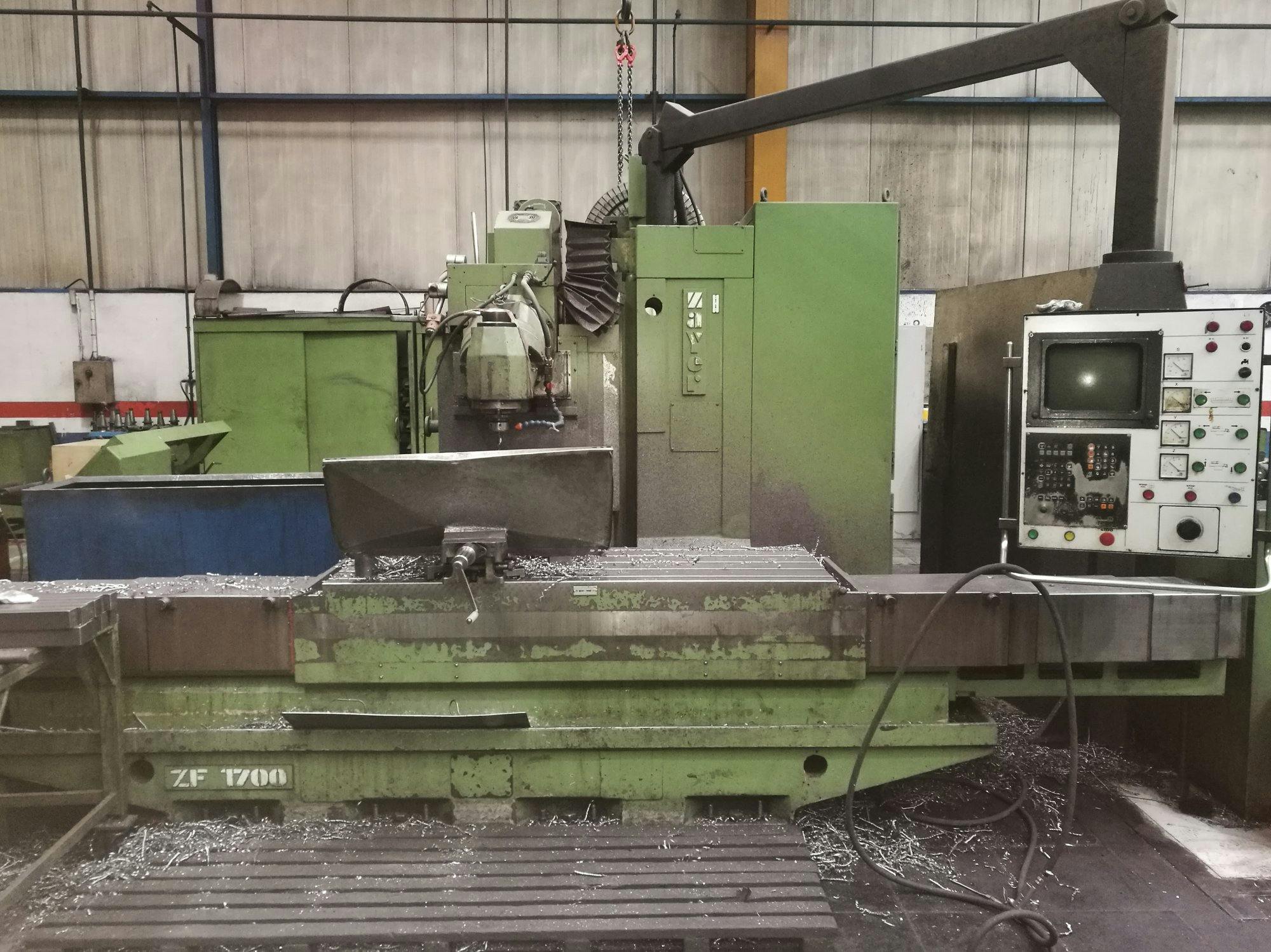 Frontansicht der Zayer ZF 100 Maschine