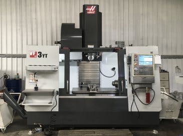 Frontansicht der HAAS VF-3YT/50 Maschine